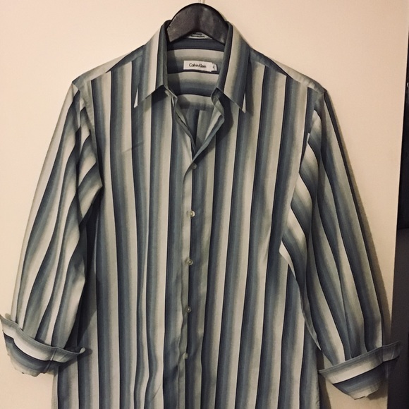 “CALVIN KLEIN” gorgeous men’s shirt - Picture 3 of 5